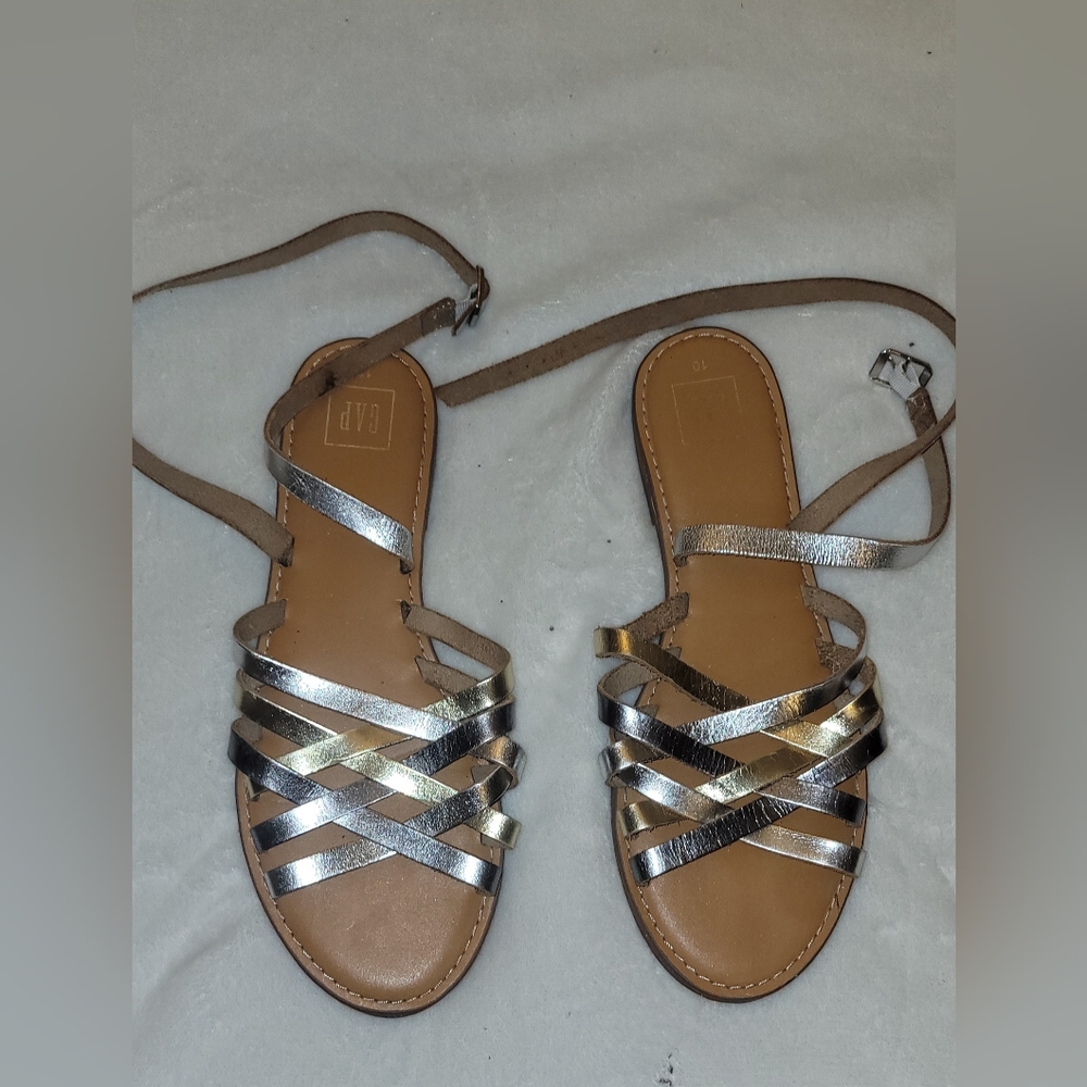 Women's GAP Sandala in Size 10 USED